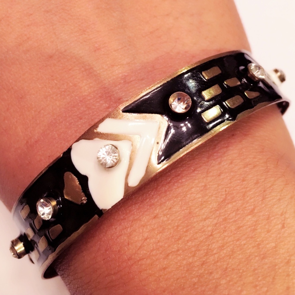 Vintage Bracelet Unique Tribal Design - Picture 1 of 2